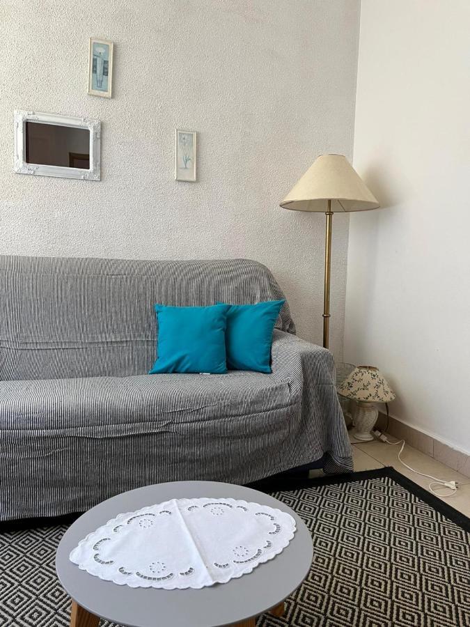 Apartment With Swimming Pool 耶尔萨 外观 照片